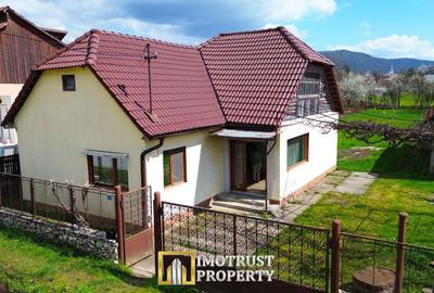 Casă individuală cu 3 camere cu Canalizare în Săvârșin - 3