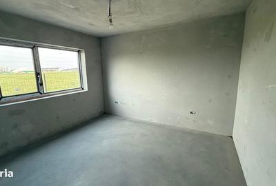 Casă cu 4 camere cu Teren 300 Mp în Central - 3