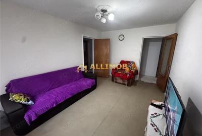 Apartament cu 3 camere semidecomandat în Tei - 2