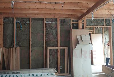 Casă individuală cu 4 camere cu Canalizare în Rusca Montană - 9