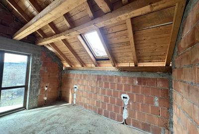 Casă cu 4 camere în Central - 8