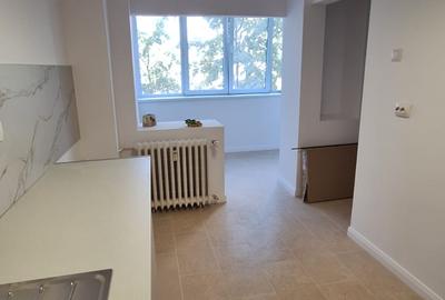 Apartament cu 4 camere decomandat în Decebal - 11