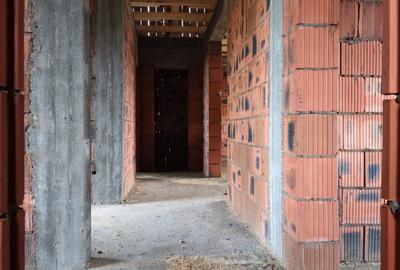 FARA COMISIOANE casa cu 4 camere 2 bai pe 400mp regim P+pod si terasa la cheie - 8