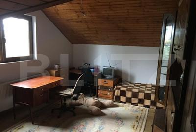 Casă cu 5 camere cu Teren 1100 Mp în Central - 2