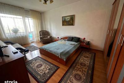 Garsonieră decomandată în Gruia