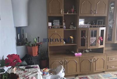 Apartament cu 3 camere decomandat în Micro 15 - 13