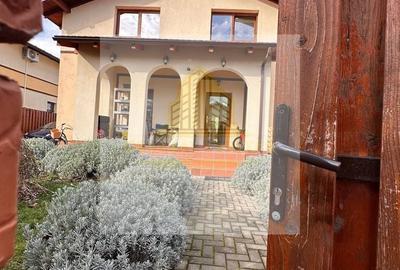 Casă individuală cu 4 camere cu Canalizare în Cristian - 4