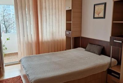 Apartament cu 3 camere semidecomandat, mobilat în Drumul Taberei - 2