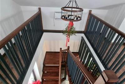 Casă individuală cu 4 camere cu Canalizare în Central - 11