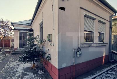 Casa 110 mp utili ?i 270 mp teren, stradal, zona Gazeta de Casa 110 mp utili ?i 270 mp teren, stradal, zona Gazeta de - 1