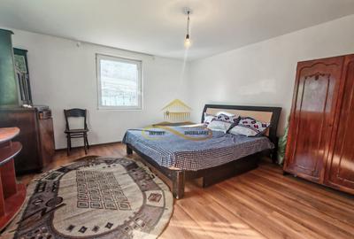 Casă individuală cu 2 camere cu Canalizare în Parava - 9