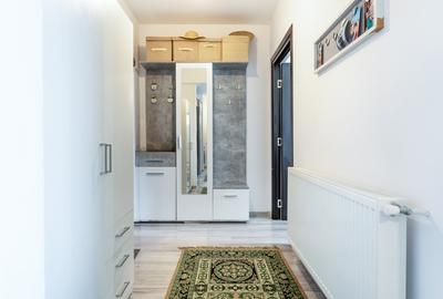 Apartament cu 3 camere semidecomandat, mobilat în Florești - 9