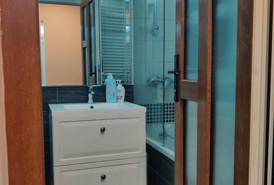 Apartament cu 3 camere decomandat în Central - 4