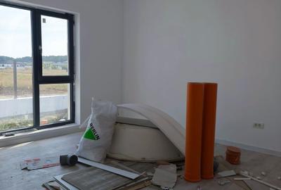 FARA COMISIOANE in Gulia casa cu 4 camere 2 bai terasa PARTER+pod placa la cheie - 30
