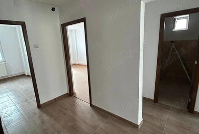 De vanzare apartament cu 3 camere si balcon, complet renovat, etaj intermediar - 7