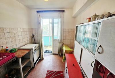 De vânzare – Apartament 3 camere, decomandat – Zona Mărășești - 9