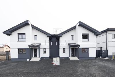 Duplex cu 4 camere cu Canalizare în Moșnița Veche - 2