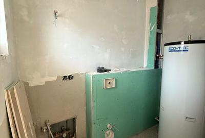 Casă cu 4 camere cu Teren 360 Mp în Valea Borcutului - 9