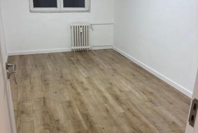 2 camere Titan Parc - Metrou - 3