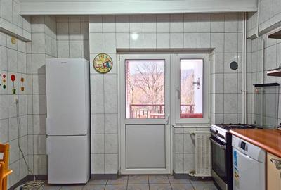 Apartament cu 3 camere decomandat, mobilat în 1 Mai - 5