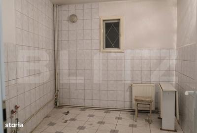 Spațiu comercial, de 165 mp, în Central - 5