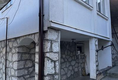 Casă cu 4 camere în Central - 6