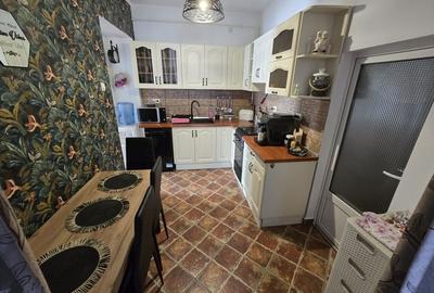 Casa 4 camere,2 băi,140 mp,  zona Centrală - 10