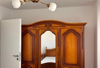 Închiriez apartament 3 camere Dacia - 1