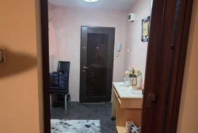 Apartament cu 2 camere semidecomandat în Micro 16 - 4