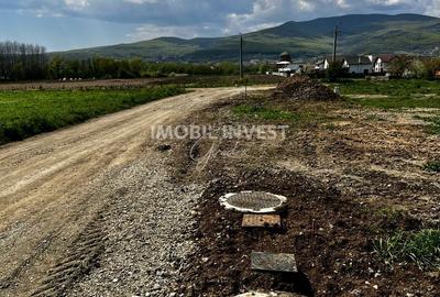 Teren de 424 mp, în Central