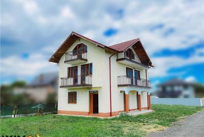 Casă cu 5 camere cu Teren 1000 Mp în Central - 12