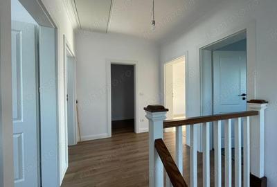 Casă cu 5 camere cu Teren 360 Mp în Urseni - 2