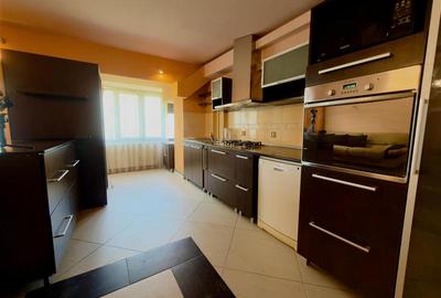 Apartament cu 3 camere decomandat, mobilat în Păcurari - 2