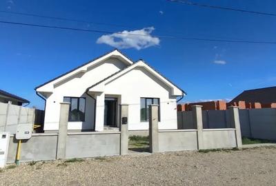 Casă cu 3 camere în Sântandrei - 8