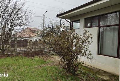 Casă cu Teren 1856 Mp în Central - 11
