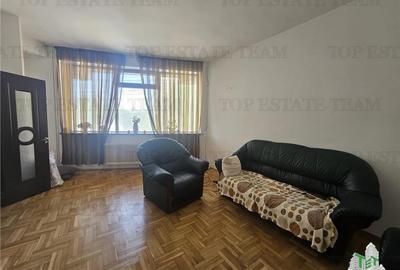 CASA 6 CAMERE ZONA STADION COSTANTA