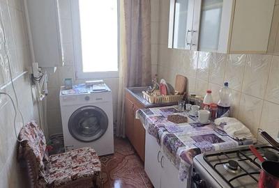 Apartament cu 3 camere semidecomandat în Central - 9