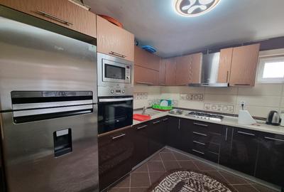 Vila de inchiriat 5 camere Sisesti-Vatra Noua - 12