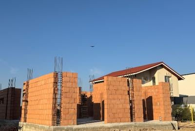 Casă individuală cu 4 camere cu Canalizare în Berceni - 12