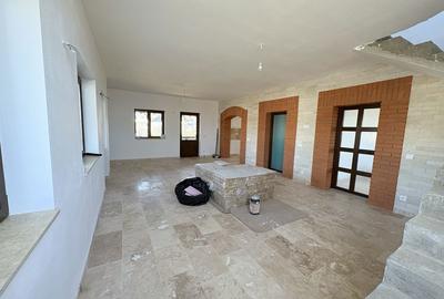 Casă cu 4 camere în Central - 3