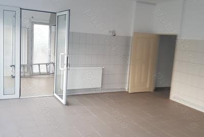 Spațiu comercial, de 100 mp, în Podu Iloaiei - 4