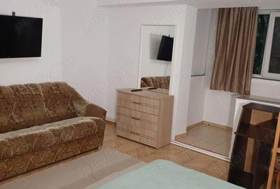 Garsonieră decomandată, mobilată în Cug - 7