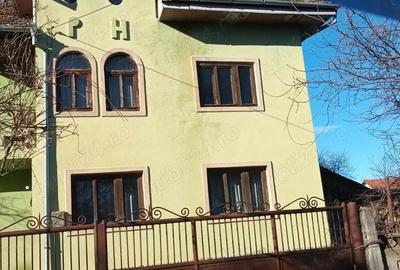 Casă cu 3 camere în Lunca Banului - 1