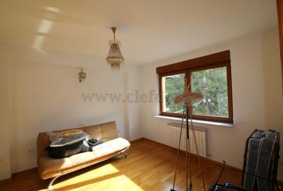 Casă individuală cu 9 camere cu Canalizare în Dorobanți - 2