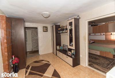 Casă cu 3 camere cu Teren 948 Mp în Bradu - 5