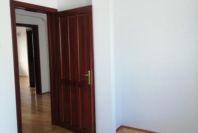 Casă individuală cu 9 camere cu Canalizare în Floreasca - 13