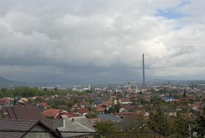 Teren de 3000 mp, în Central - 1