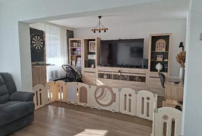 Apartament cu 3 camere decomandat în Rogerius - 1