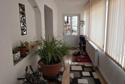 Casă cu 4 camere cu Teren 1083 Mp în Central - 12