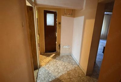 Apartament cu 3 camere decomandat în Brâncoveanu
